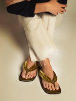 Load image into Gallery viewer, POSITANO VELVET IN KHAKI