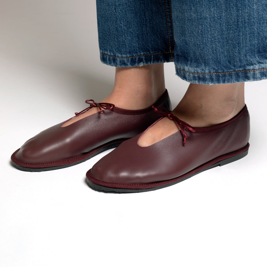 MARAIS x Maria de la Orden IN BURGUNDY