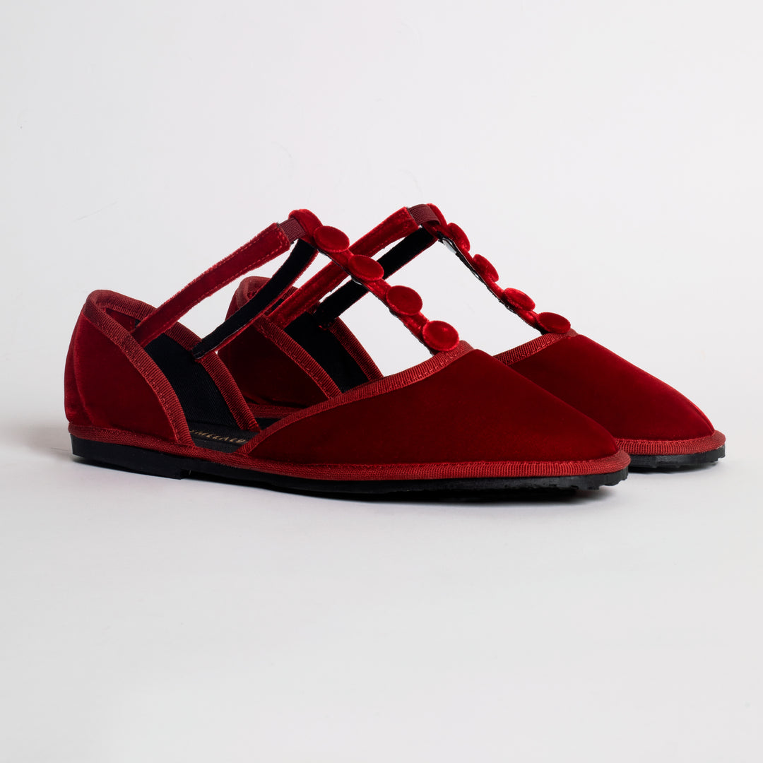 MONTMARTRE x Maria de la Orden IN RED