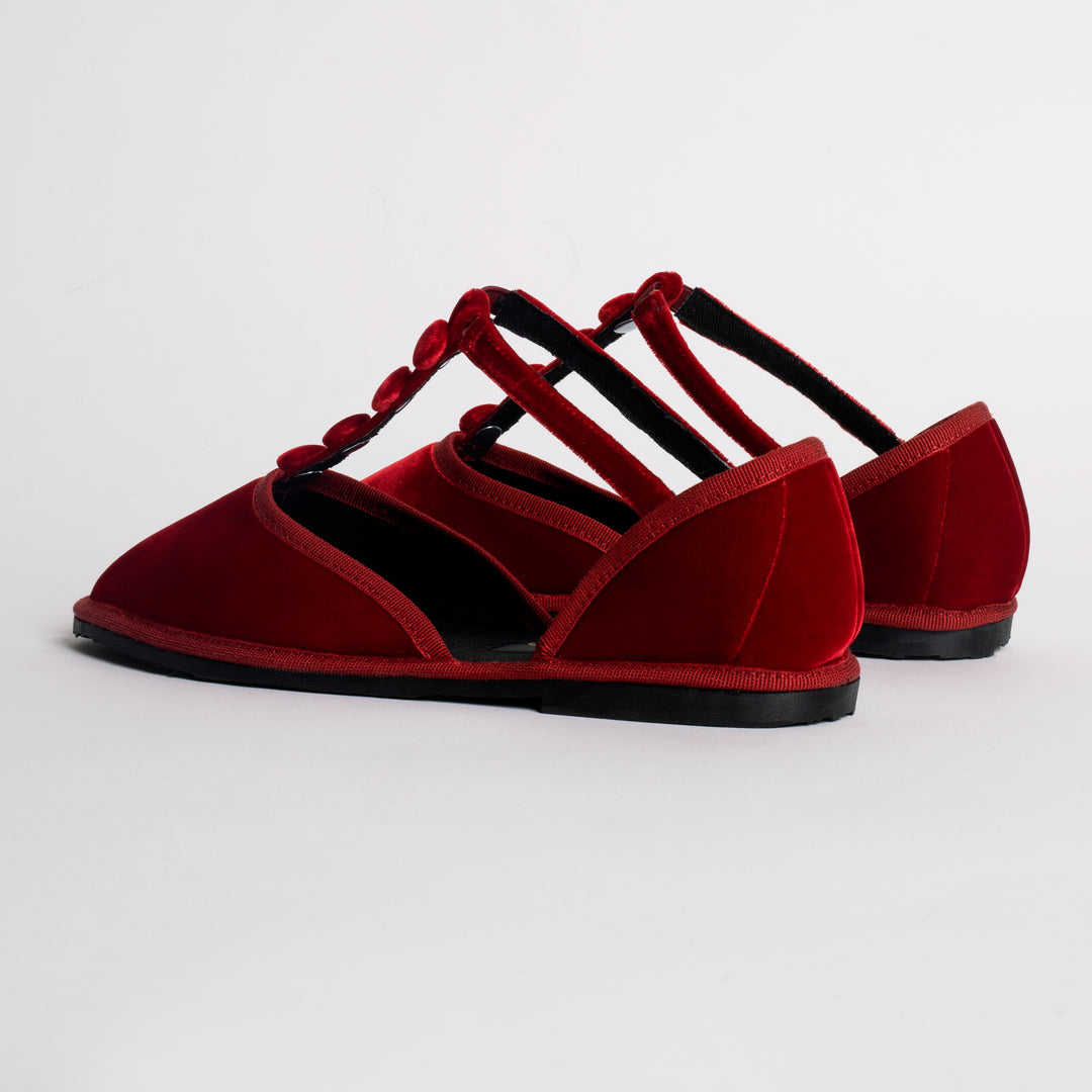 MONTMARTRE x Maria de la Orden IN RED