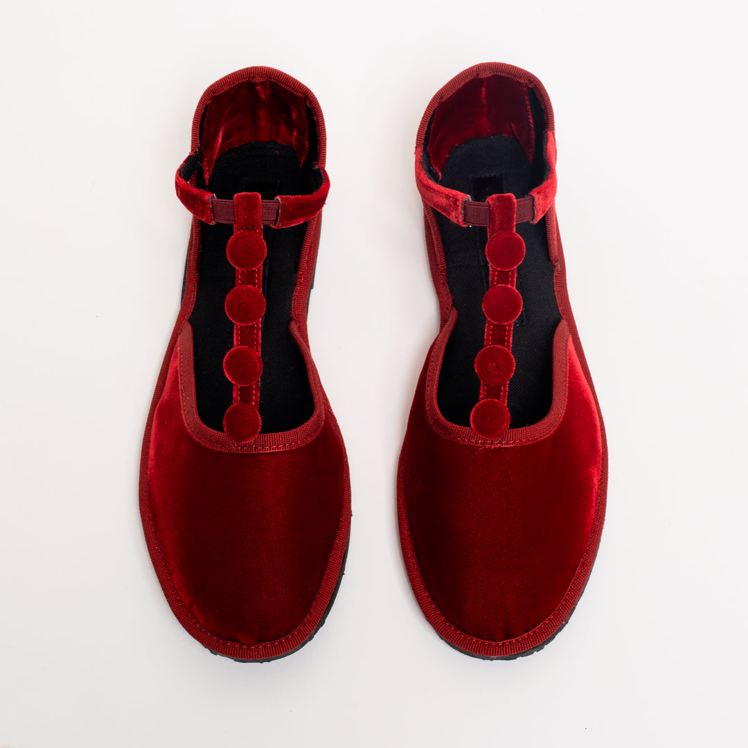 MONTMARTRE x Maria de la Orden IN RED