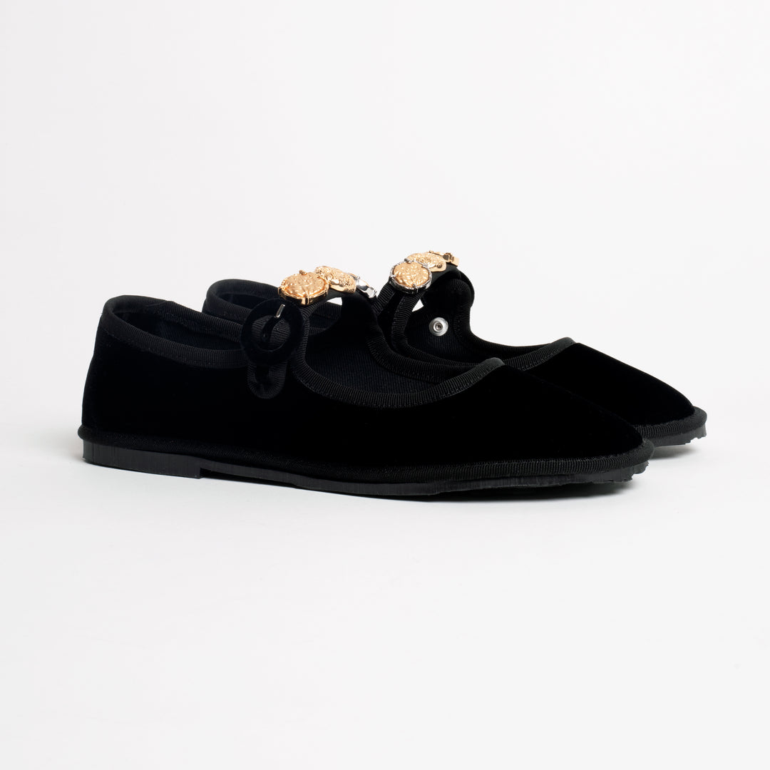 VENDOME x Maria de la Orden IN BLACK